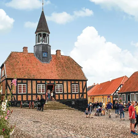 Four-bedroom In Vakantiehuis Ebeltoft