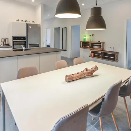 Four-bedroom In Vakantiehuis