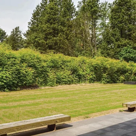 Four-bedroom In Ebeltoft